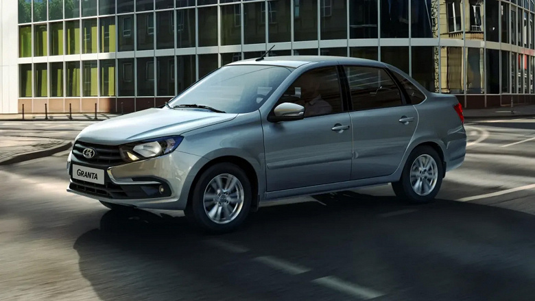 Стартовали продажи новой версии Lada Granta за 830 тыс. рублей